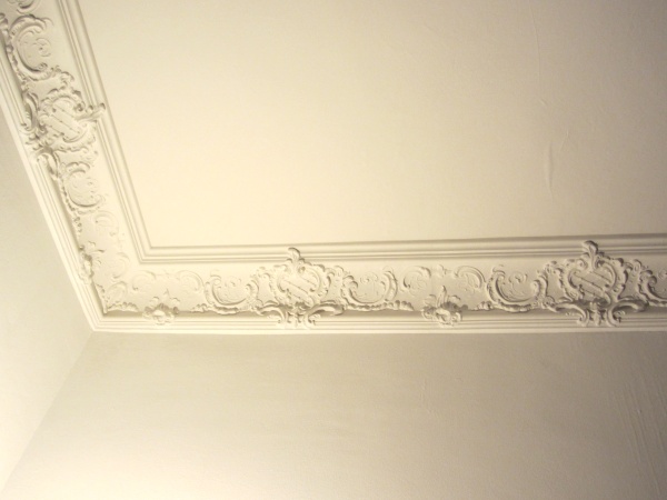 Stuck anbringen lassen und das Haus aufwerten